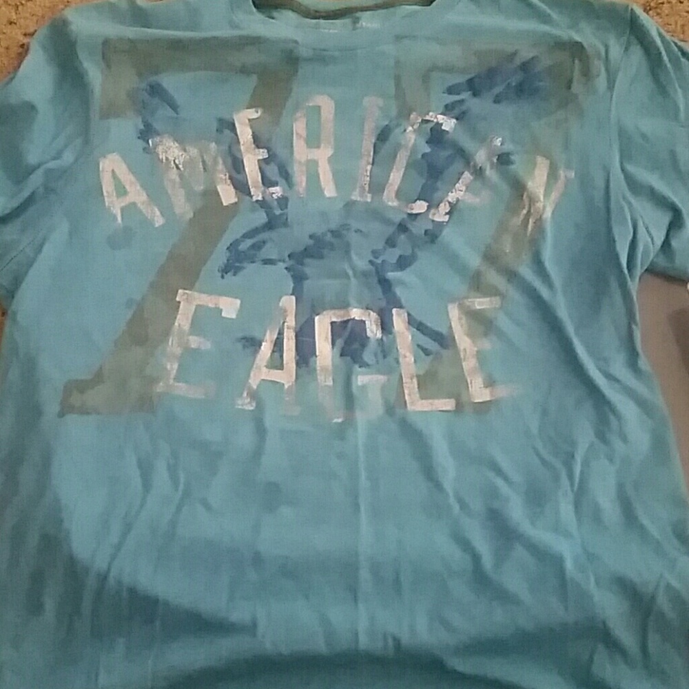 Men's American Eagle shirt